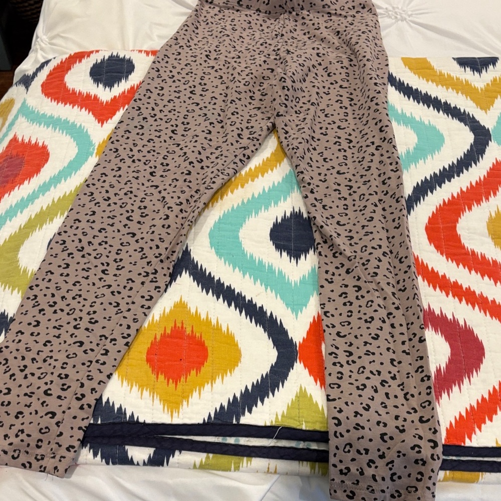 H&M Brown Leopard Print Leggings